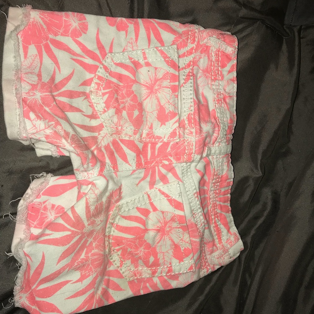 Palm tree shorts